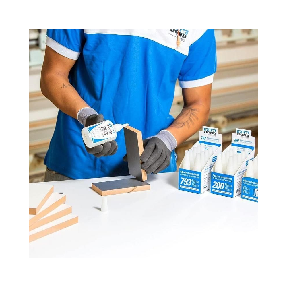 Adesivo Instant&acirc;neo Tek Bond 793 20g Incolor com Bico Antientupimento Cura R&aacute;pida