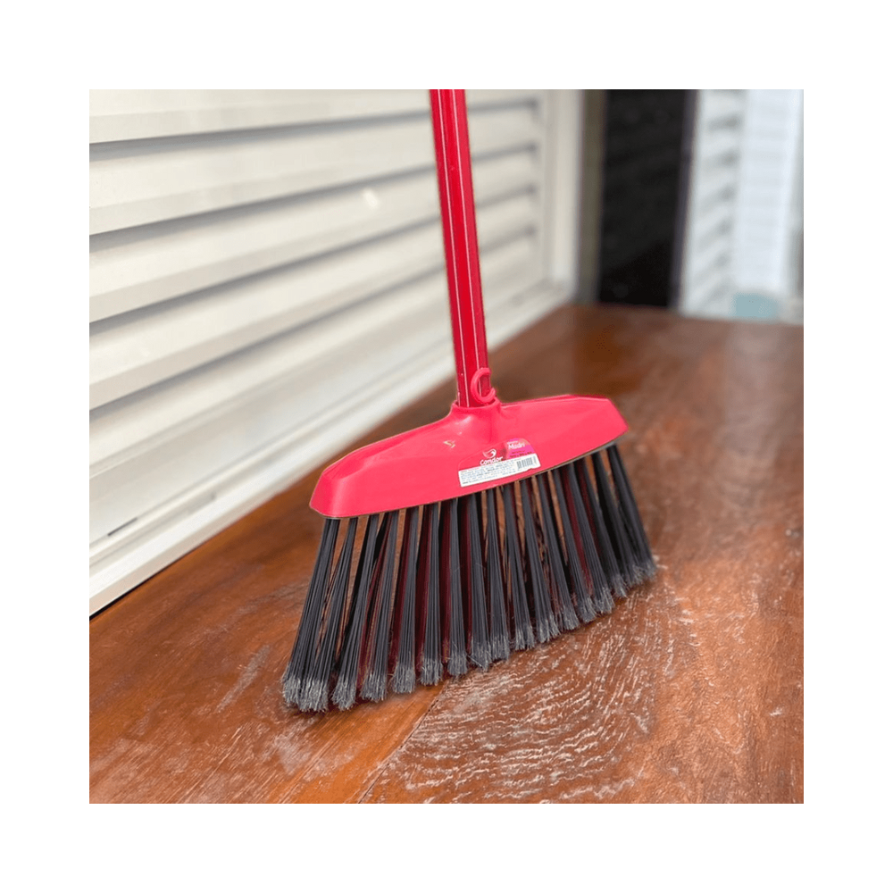 Vassoura Pl&aacute;stica 30cm Condor Madri Vermelha para Limpeza